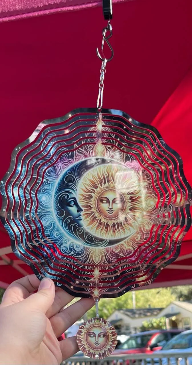Personalized layered wind spinner